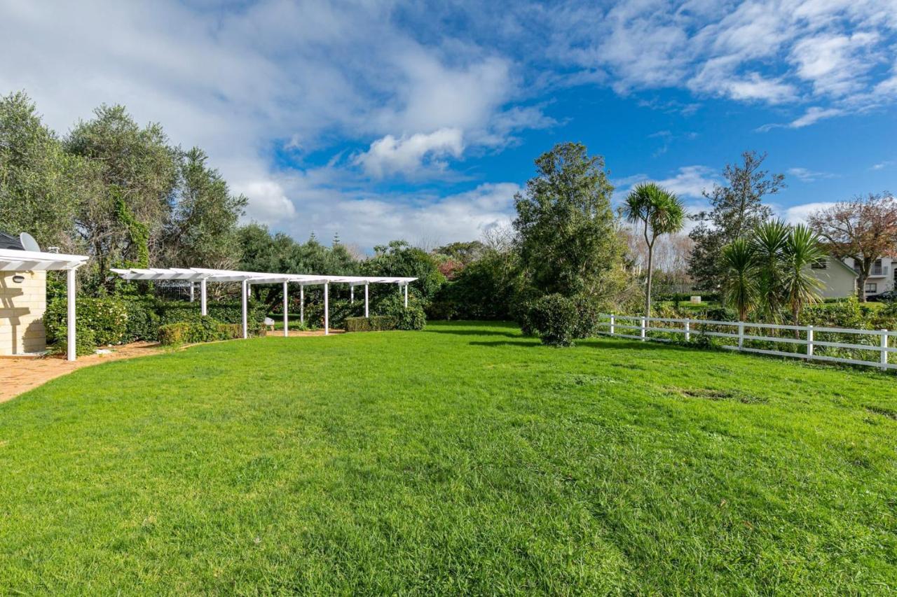A Majestic Slice Of Heaven Villa Karaka Exterior foto